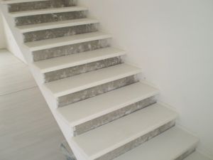 biele schody, biele schodisko
